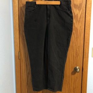 Black American Eagle Mom Jeans